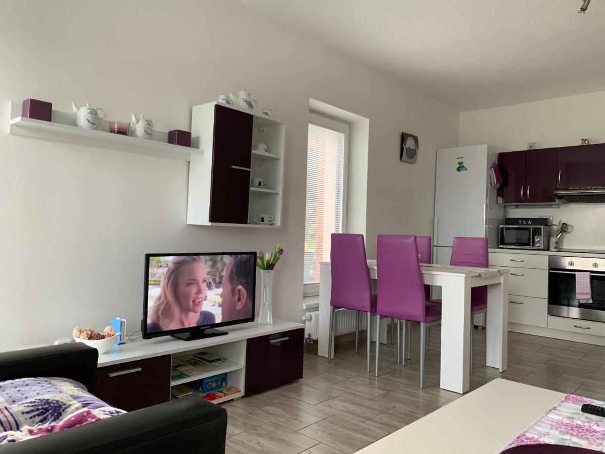 Lomnice nad Popelkou Apartmany Na Rozcesti מראה חיצוני תמונה