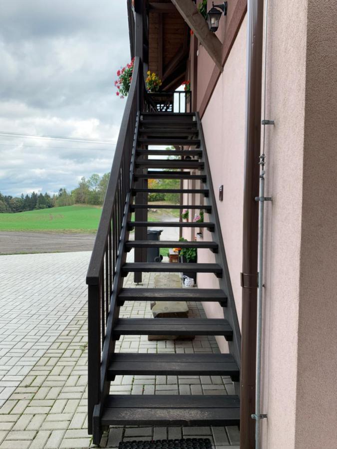 Lomnice nad Popelkou Apartmany Na Rozcesti מראה חיצוני תמונה
