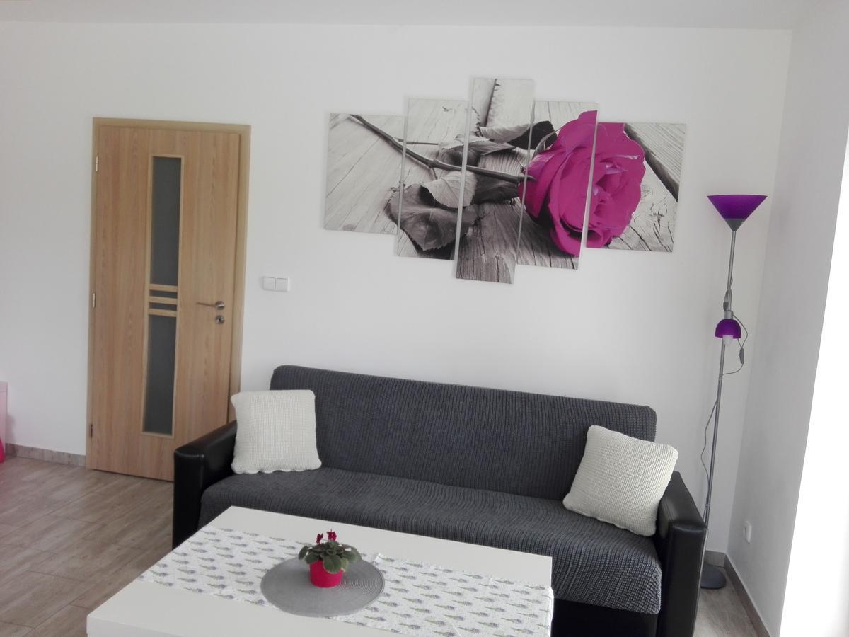 Lomnice nad Popelkou Apartmany Na Rozcesti מראה חיצוני תמונה