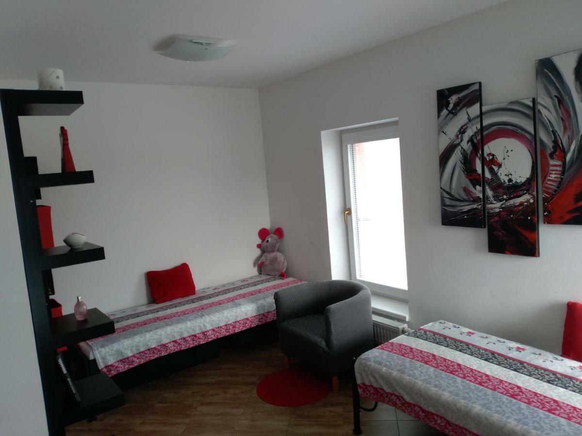 Lomnice nad Popelkou Apartmany Na Rozcesti מראה חיצוני תמונה